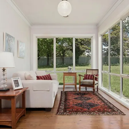 The Avenue Anahdale - Hidden 2.7 Acre Estate In Town Villa Blayney Exterior photo
